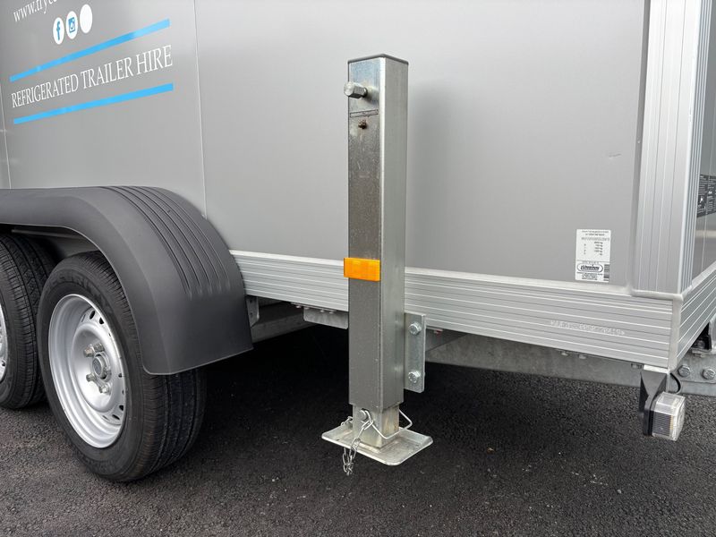 Galvanised prop stand lowered on the trailer